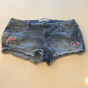 Torrid Blue Jean Shorts with Floral Embroidery 16